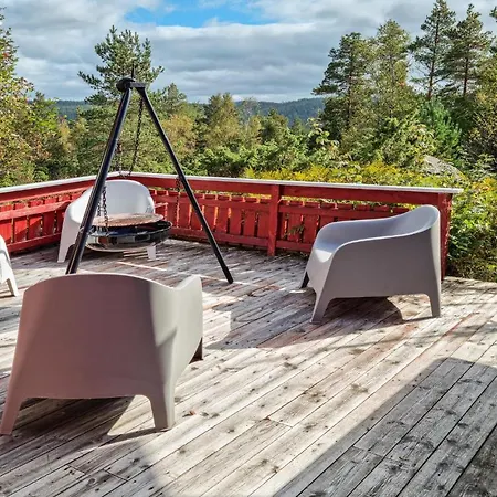 3 Bedroom Cozy In * Fossdal