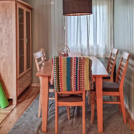 Semesterbostad 3 Bedroom Cozy In Fossdal